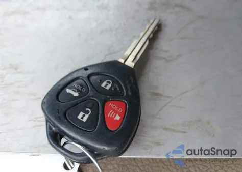 2013 Toyota Corolla Le z USA, uszkodzony, nr VIN 5YFBU4EE5DP160136